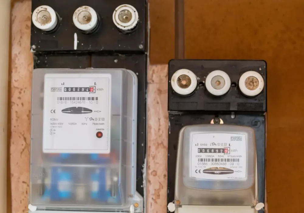 Kiedy konieczna jest wymiana licznika elektrycznego? Sprawdźmy!