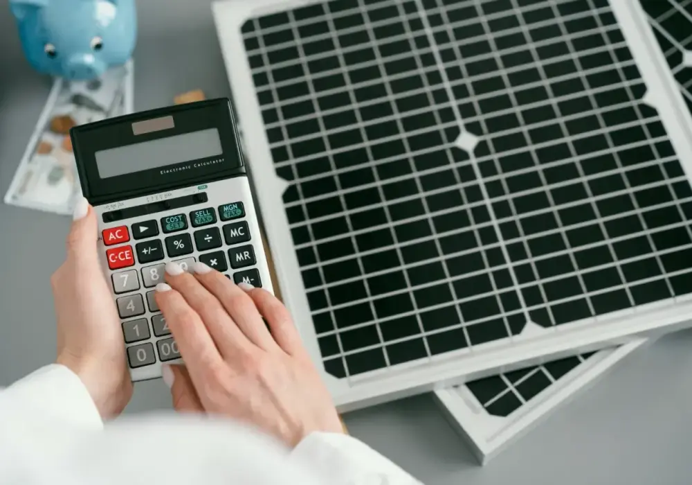 Czy kredyt na fotowoltaikę to dobry pomysł? Zalety finansowania
