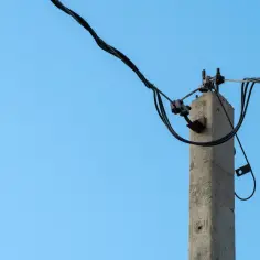Dlaczego cena słupa energetycznego może Cię mocno zaskoczyć?