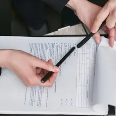 Jak bezpiecznie wypowiedzieć umowę Fortum? Unikaj mocnych pułapek