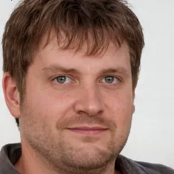 Autor Bartosz Bula